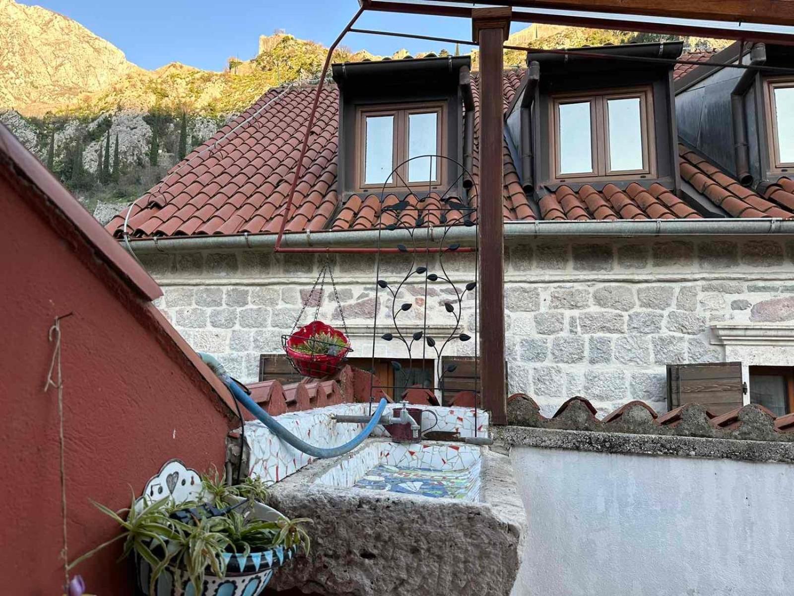 Charming Apartment With A Terrace Kotor Buitenkant foto